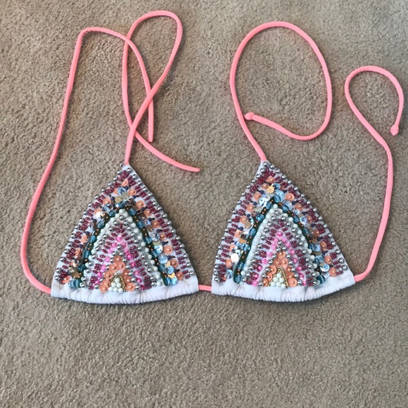 Victoria’s Secret Bathing Suit Top - Picture 1 of 3